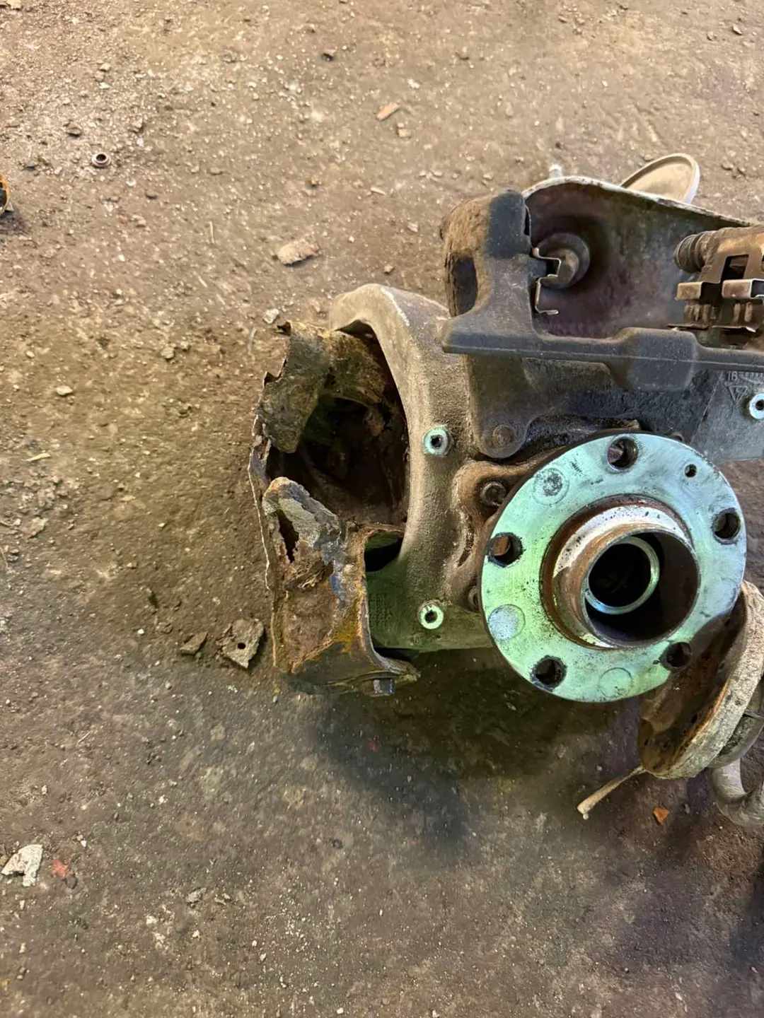 Rear Control Arm Replacement and Subframe Restoration — Audi A6 C6 — 2