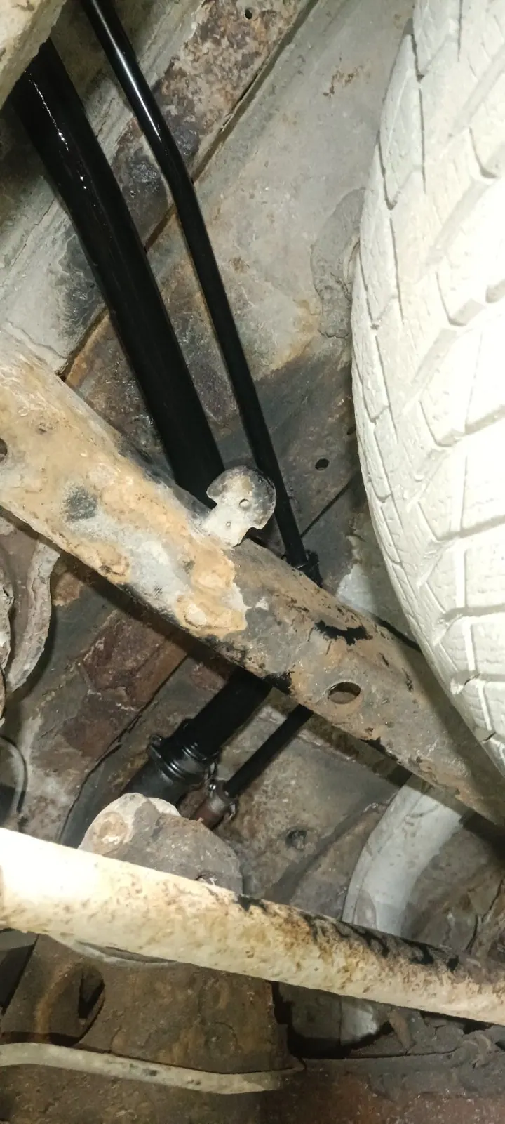 Замена масляного насоса, передних тормозов и заливной трубки бака — Toyota Land Cruiser 120 — 1