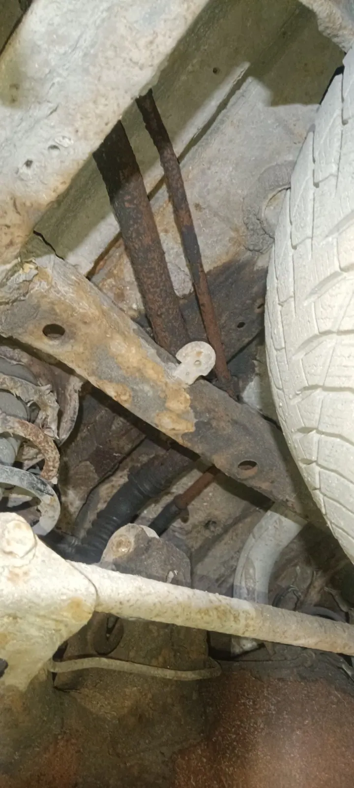 Замена масляного насоса, передних тормозов и заливной трубки бака — Toyota Land Cruiser 120 — 4