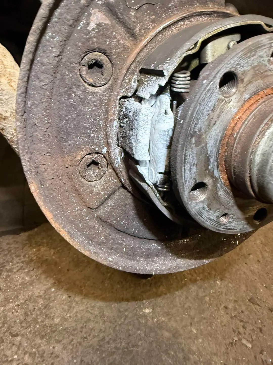 Parking brake repair — Fiat Ducato — 4